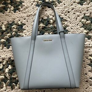 Micheal Kors Tote